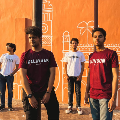 Shiddat tshirt in Black Maroon and White. Urdu Tshirt, Rekhta Merchandise, Rekhta store, Rekhta, Sukhanvar, Sabr Shukr, Shukar, DReam, lafz, sukoon, junoon, shiddat, khaana badosh, musaafir, musafir, kalakaar, fitoor, muqaddar